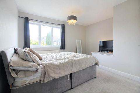 6 Dearing Close, Aylesbury, HP20 2XJ
