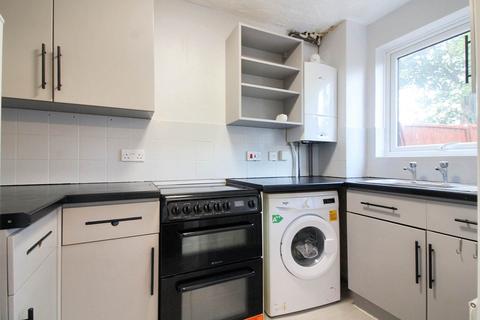6 Dearing Close, Aylesbury, HP20 2XJ