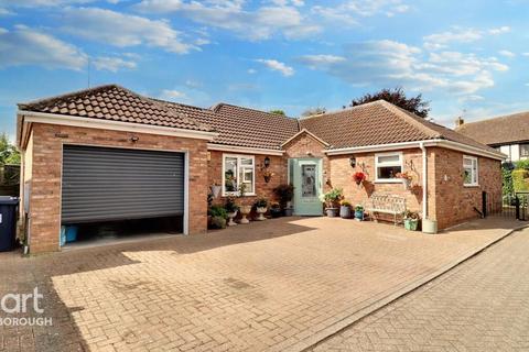 undefined, Tudor Close, Whittlesey
