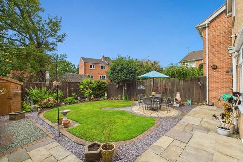 4 bedroom detached house for sale, Sidlaw Rise, Arnold, Nottingham