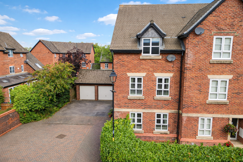 4 bedroom semi-detached house for sale, Springbank Gardens, Lymm WA13