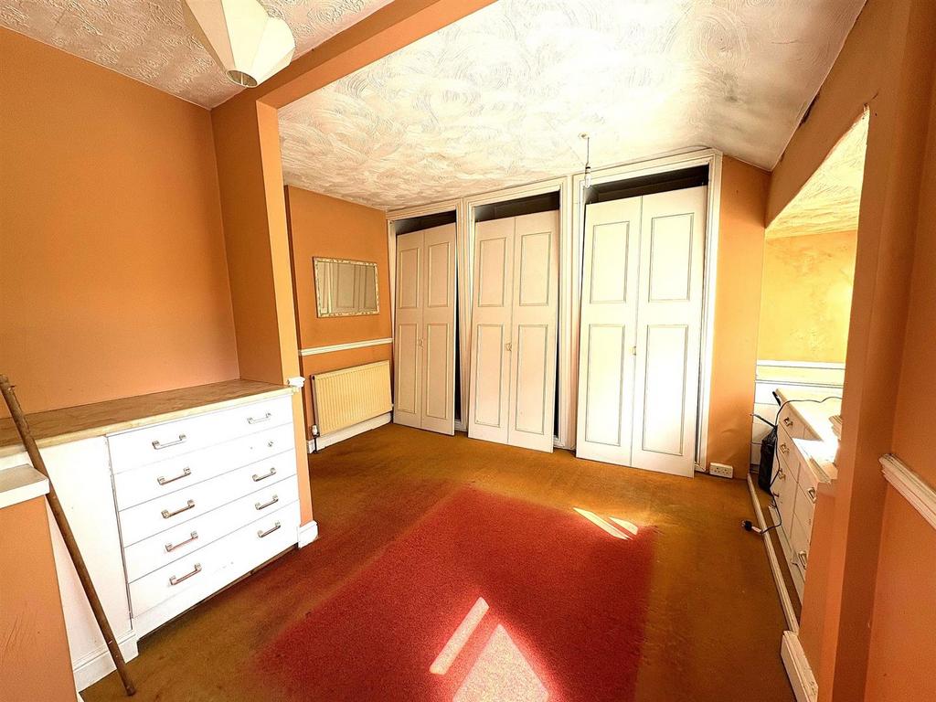 Bed 111.jpg