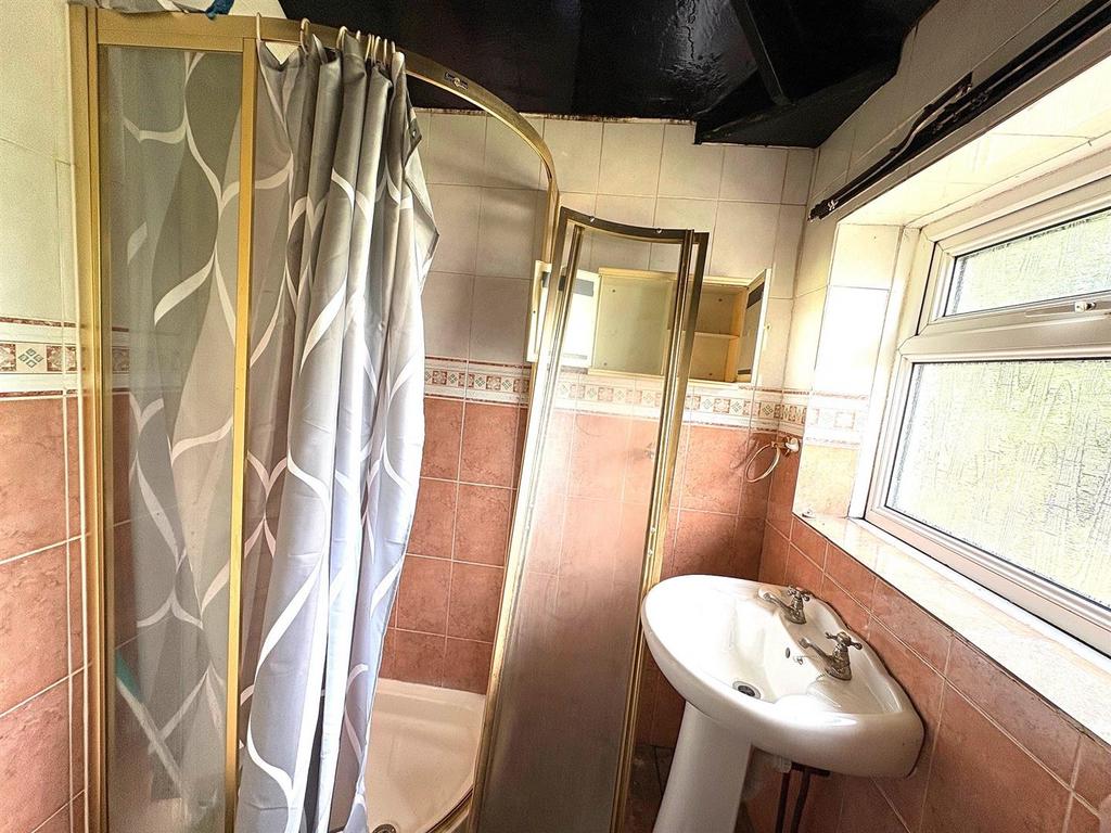 Bath 1.jpg