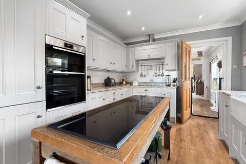 2 bedroom detached bungalow for sale, Broad Road, Braintree, CM7