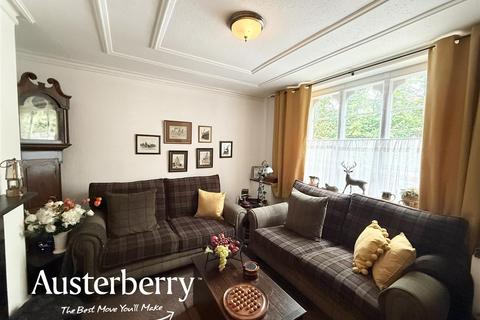 3 bedroom terraced house for sale, Hartshill Road, Stoke-On-Trent ST4
