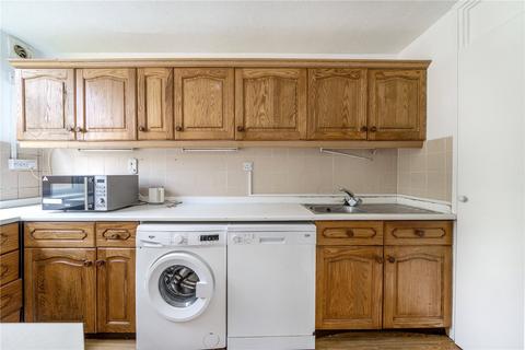 undefined, Riverside Close, Hanwell