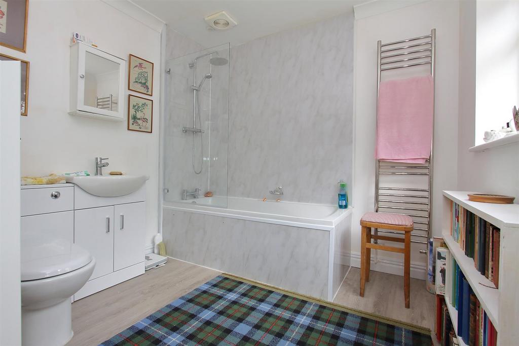 Ensuite Bathroom