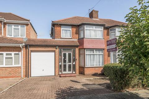 3 bedroom semi-detached house for sale, Broadcroft Avenue, Stanmore HA7