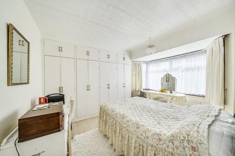 3 bedroom semi-detached house for sale, Broadcroft Avenue, Stanmore HA7