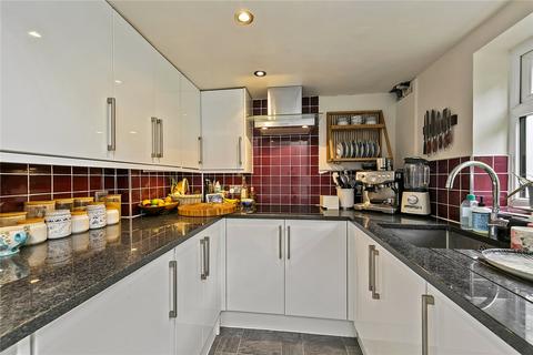 6 Watcombe Cottages, Kew, Richmond, TW9 3BD