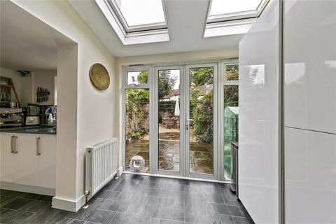 6 Watcombe Cottages, Kew, Richmond, TW9 3BD