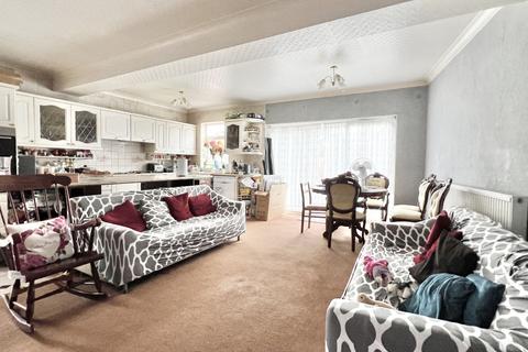 undefined, Chase Road, London, N14