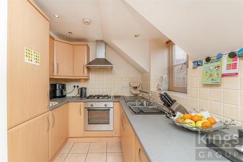 2 bedroom flat for sale, Riverhead Close, London