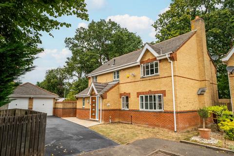 St. Barts Close, Hertfordshire AL4
