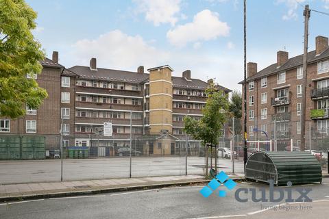 3 bedroom flat to rent, Browning Street, London SE17