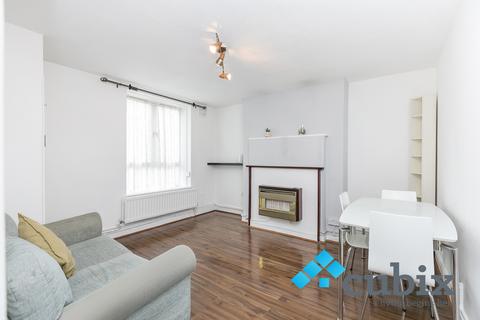 3 bedroom flat to rent, Browning Street, London SE17