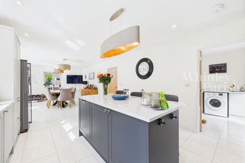 4 bedroom detached house for sale, Attleborough NR17