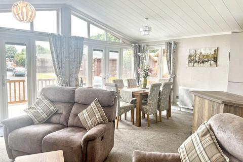 undefined, Buffalo Ridge, Lytham St. Annes