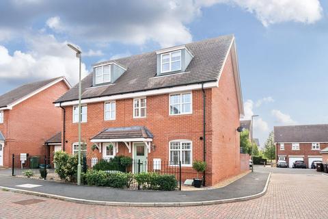 41 Arena Close, Andover, SP11 6YD