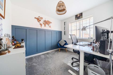 41 Arena Close, Andover, SP11 6YD