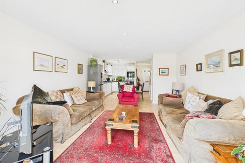4 bedroom terraced house for sale, Whinchat, Aylesbury HP19