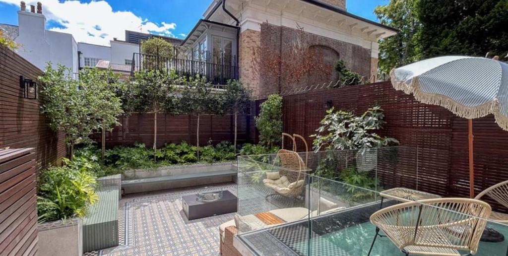 14 thurloe place 3.jpg