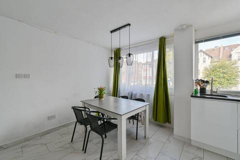 4 bedroom maisonette for sale, Stanthorpe Close, Streatham, London, SW16