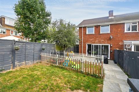 3 bedroom end of terrace house for sale, Wilton Avenue, Eastbourne