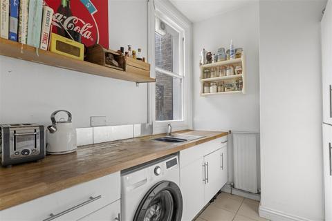 36a Cardigan Road, London, E3 5HT