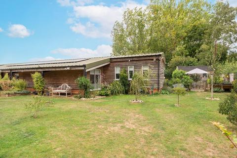 4 bedroom barn conversion for sale, Low Common, Norwich NR16