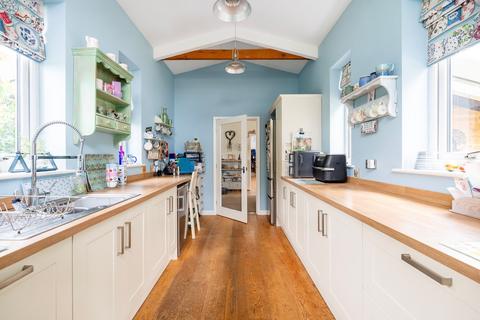 4 bedroom barn conversion for sale, Low Common, Norwich NR16