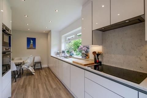 undefined, Cedar Avenue, Altrincham