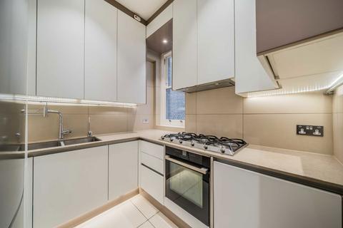 undefined, Bedford Avenue, London WC1B