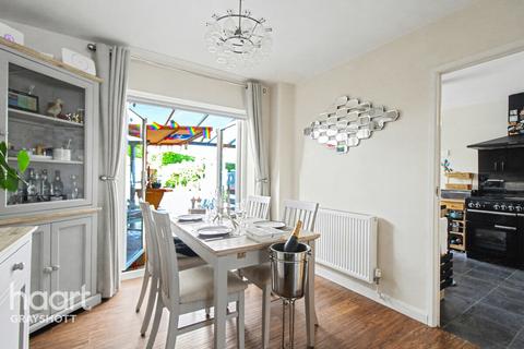 3 bedroom terraced house for sale, Hazelbank Close, Liphook