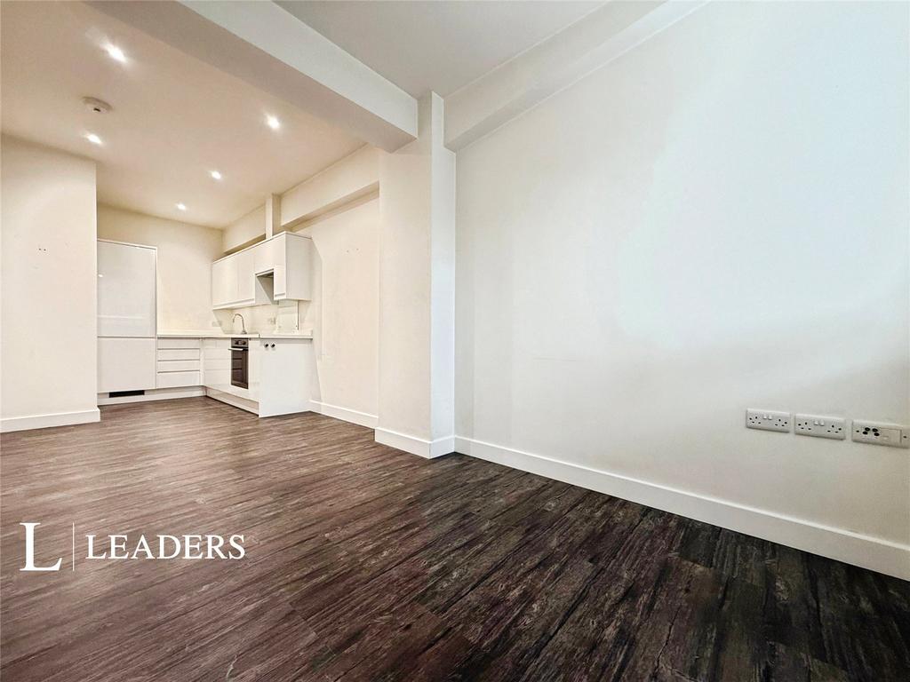 Lounge/Kitchen