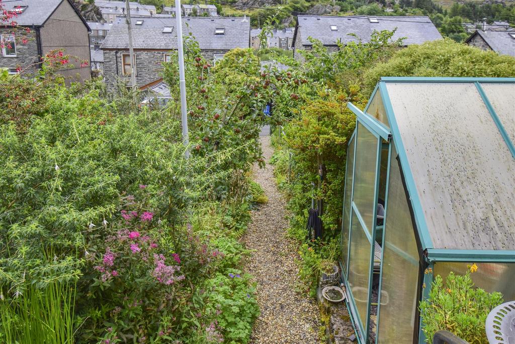 1592567 20250821021554.jpg