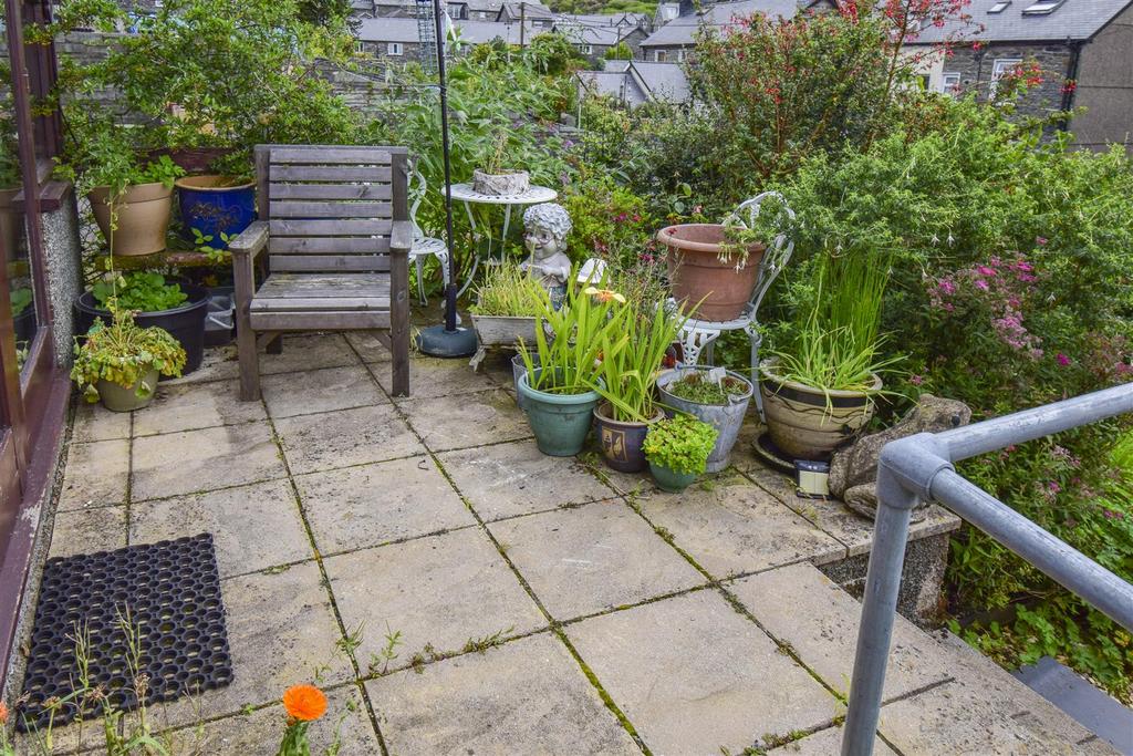 1950660 20250821021554.jpg