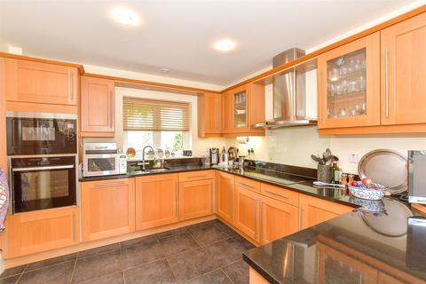 4 bedroom detached house for sale, Redhill Road, Rowland's Castle, Hampshire