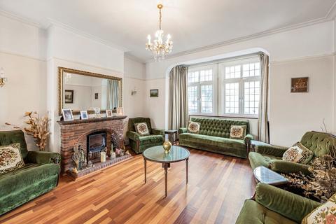 4 bedroom house for sale, Cawdor Crescent, London W7