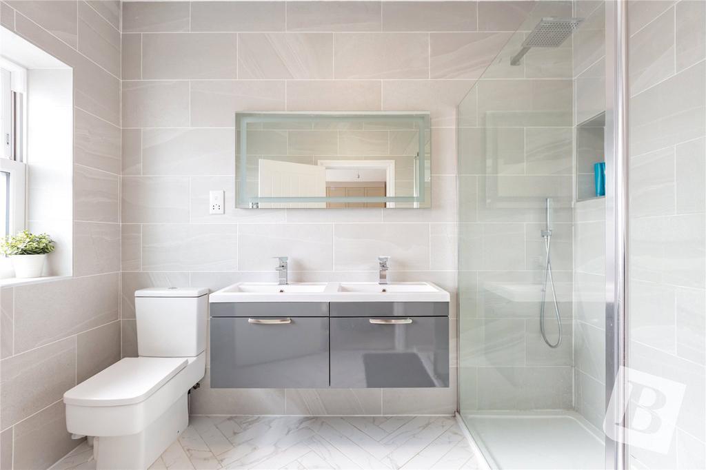 En-Suite 1
