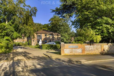 undefined, West End Lane, Esher KT10