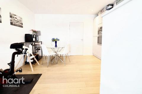 1 bedroom apartment for sale, Bonsai Point, Edgware Road, NW9