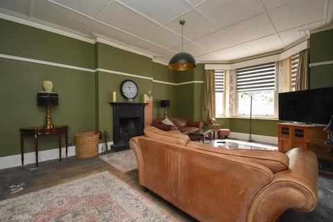 Flat 1, Anglesea Mansions Anglesea Terrace, St Leonards-on-sea, TN38 0QT