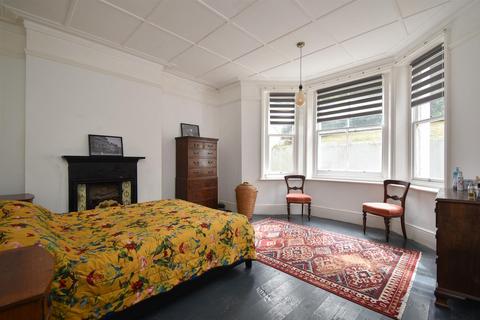 Flat 1, Anglesea Mansions Anglesea Terrace, St Leonards-on-sea, TN38 0QT