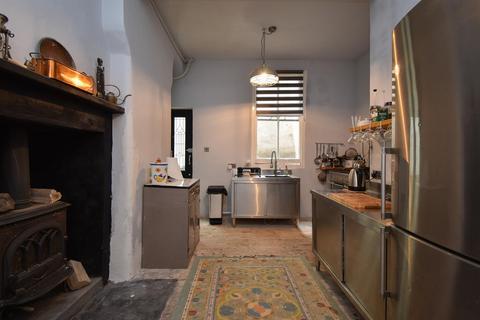 Flat 1, Anglesea Mansions Anglesea Terrace, St Leonards-on-sea, TN38 0QT