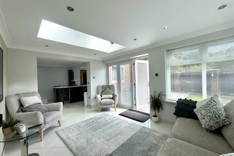 33 Calluna Close, Merthyr Tydfil, CF48 3HF