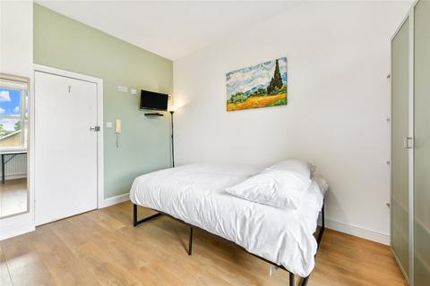 undefined, West Cromwell Road, London, SW5
