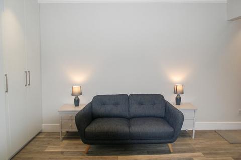 1 bedroom apartment for sale, Edith Road, West Kensington, London, W14