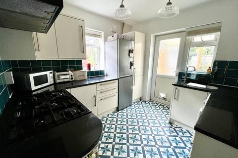 90 Garrison Lane, Chessington, KT9 2LB