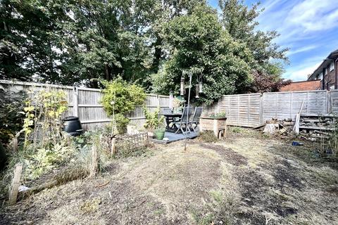 90 Garrison Lane, Chessington, KT9 2LB